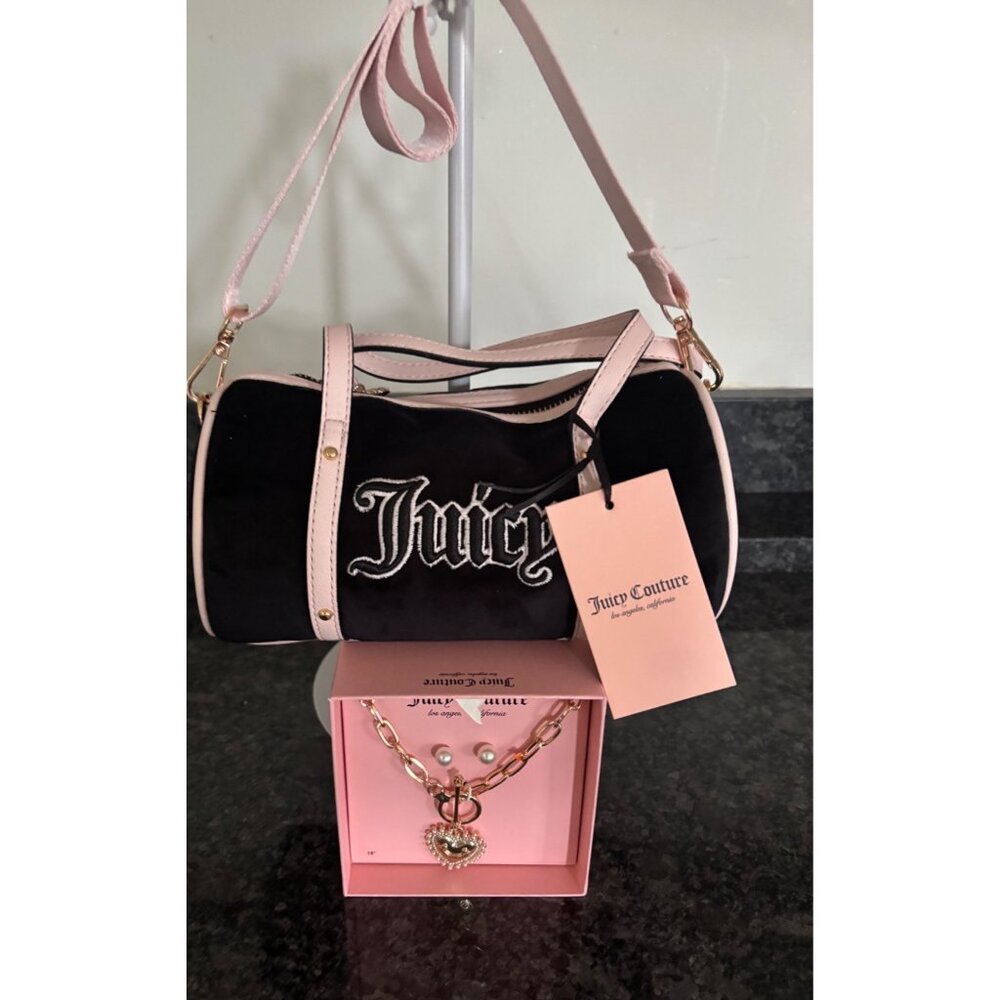 Juicy Couture Black & Pink Mini Barrel Bag With Gold Heart Pendant Necklace Set